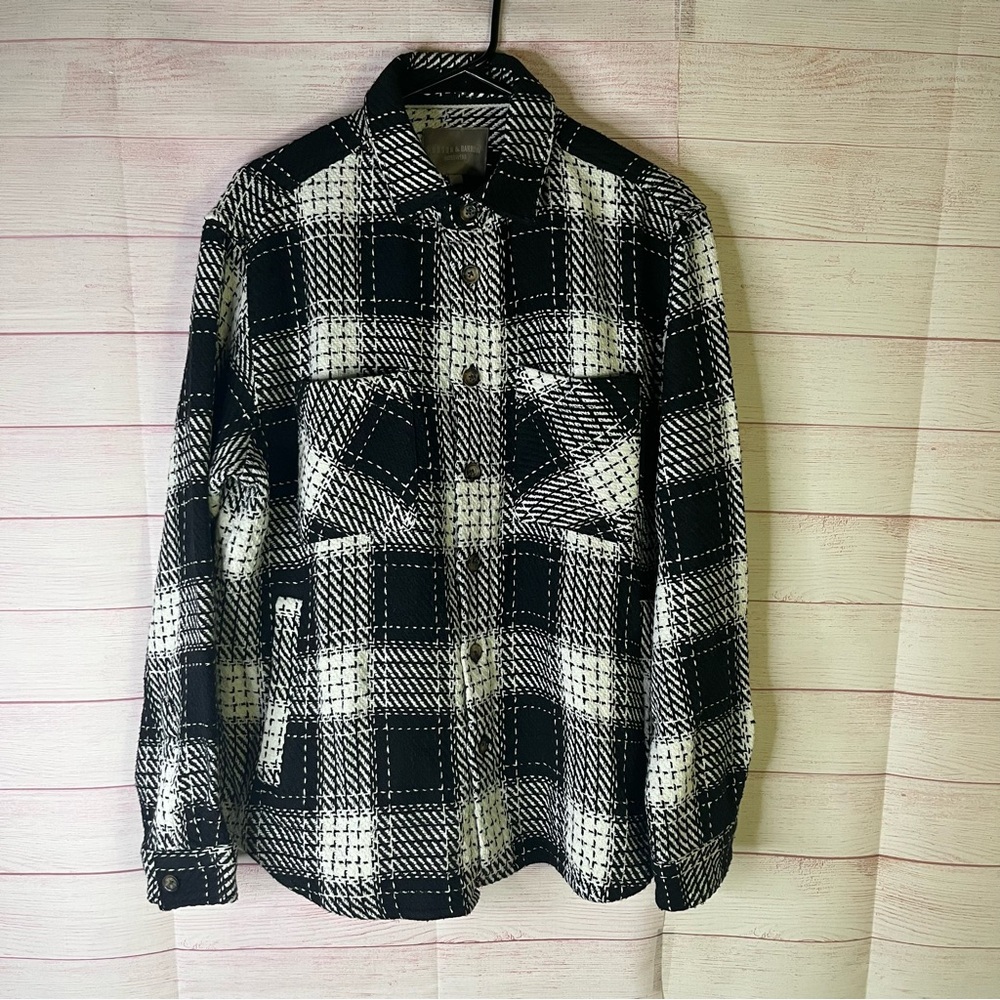 Hudson & Barrow Outwear Black White Knit Button Closure Jacket‎ Size Medium